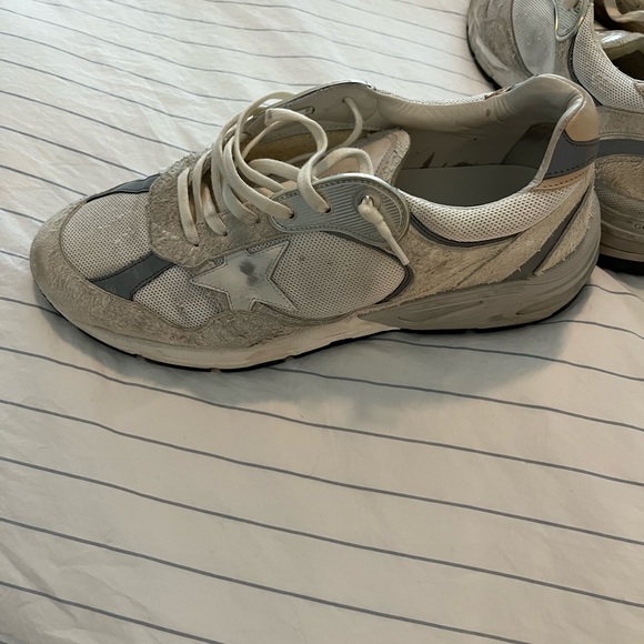 Men’s Golden goose Dad star in white and gray suede and white leather - Picture 5 of 7